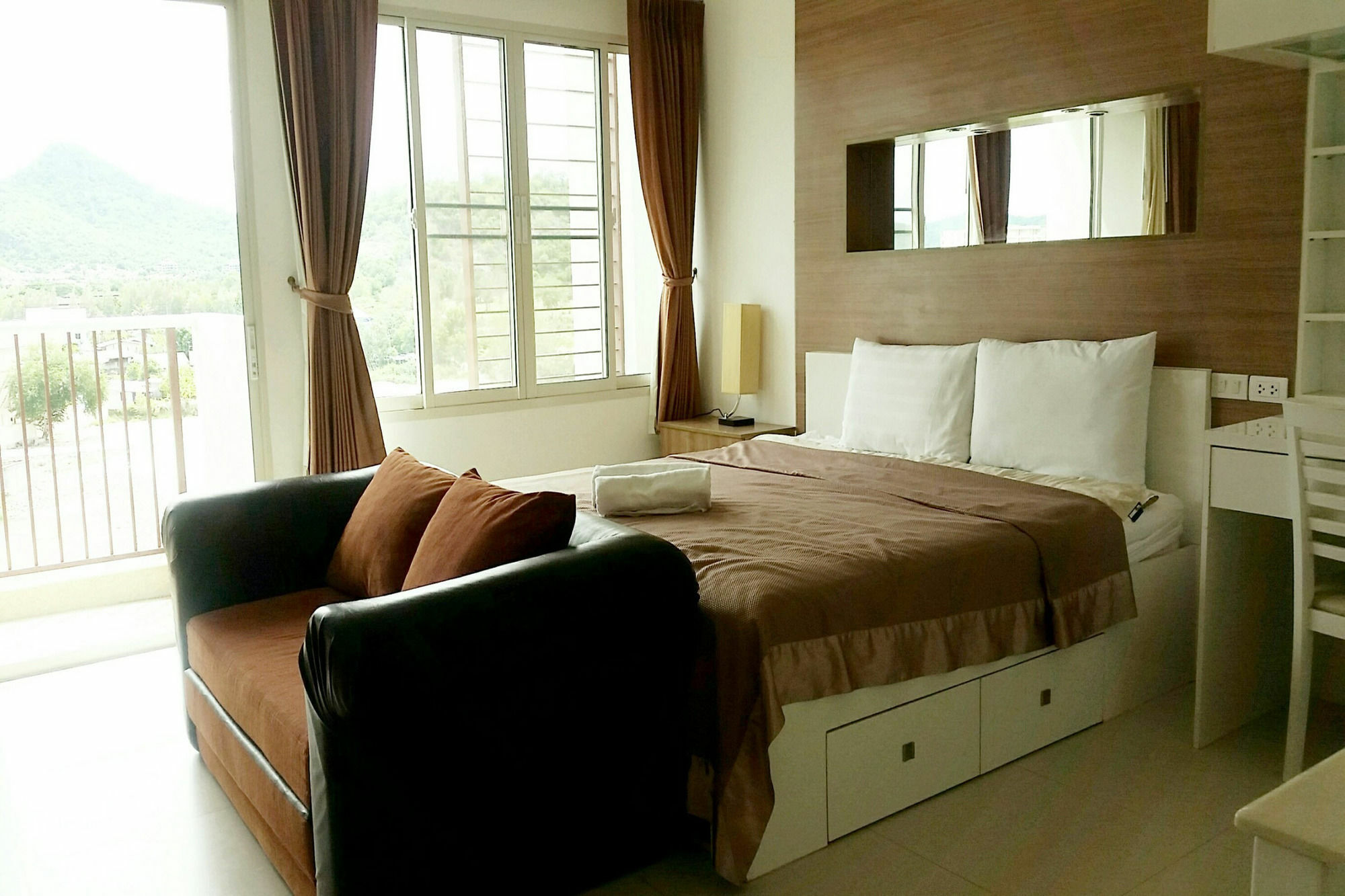 Apartamento The Seacraze Hua-Hin By Montri C. HHQ Exterior foto